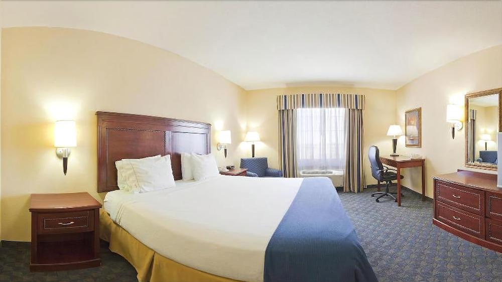 Holiday Inn Express Hotel & Suites Pampa By Ihg Экстерьер фото