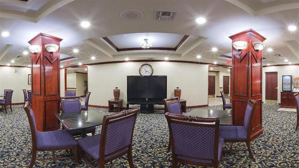 Holiday Inn Express Hotel & Suites Pampa By Ihg Экстерьер фото