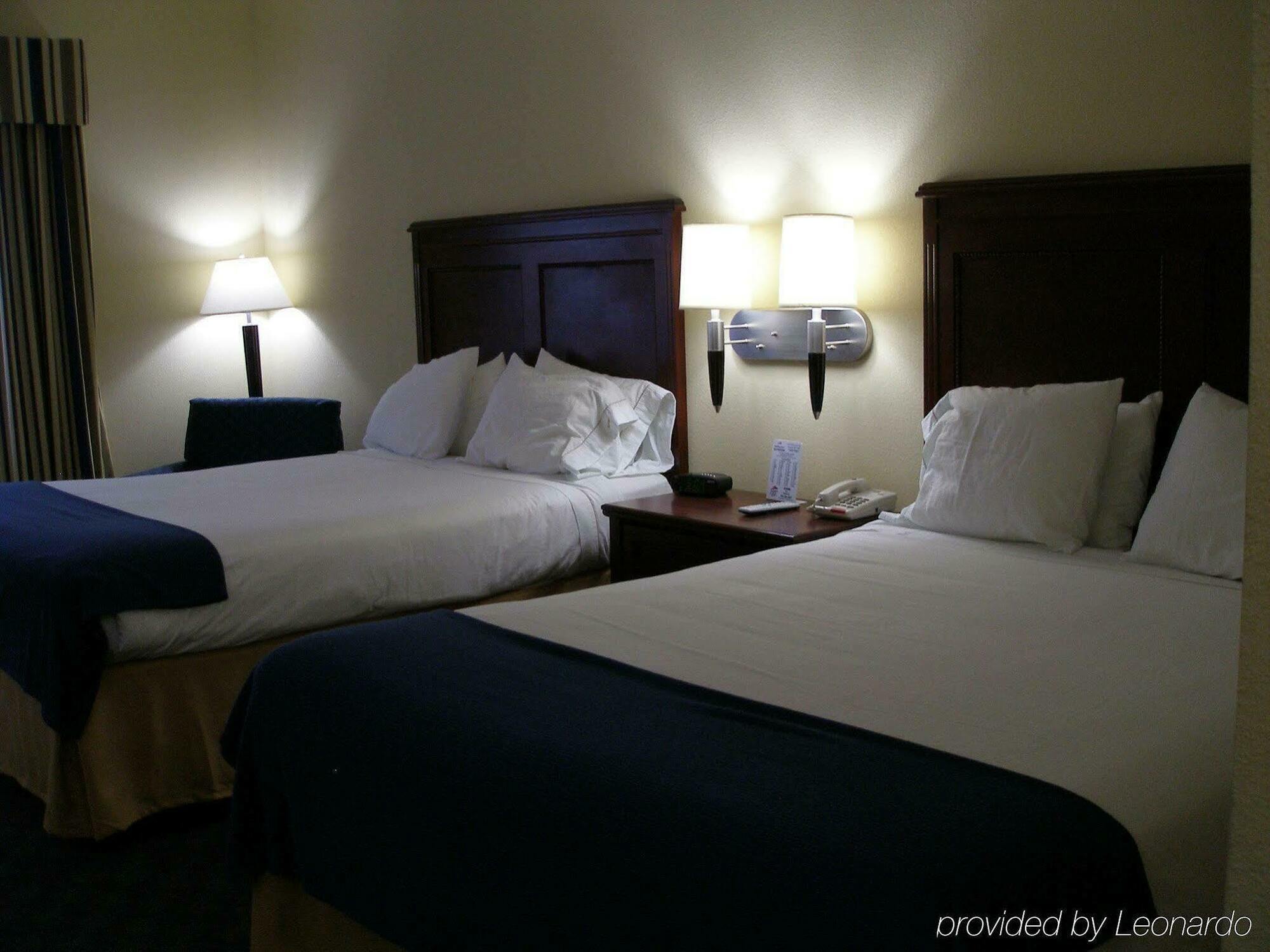 Holiday Inn Express Hotel & Suites Pampa By Ihg Экстерьер фото
