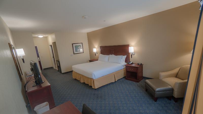 Holiday Inn Express Hotel & Suites Pampa By Ihg Экстерьер фото